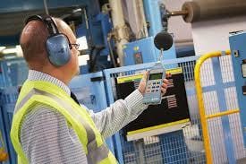 Acoustical engineer Acoustical expert addressing noise complaint